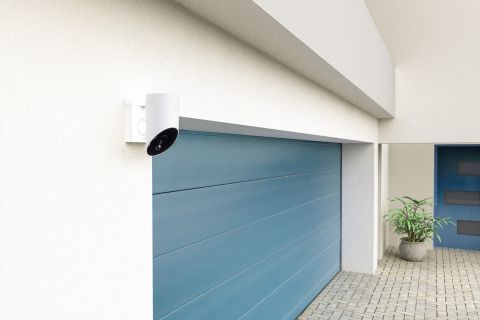20191019Somfy Outdoor Camera - Lifestyle 3