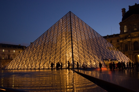 20150808wikipedia Louvre Pyramid