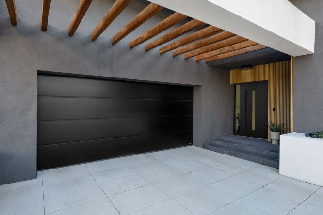 20230202dobry WISNIOWSKI-brama garazowa-drzwi zewnetrzne-CREO-czyste powietrze